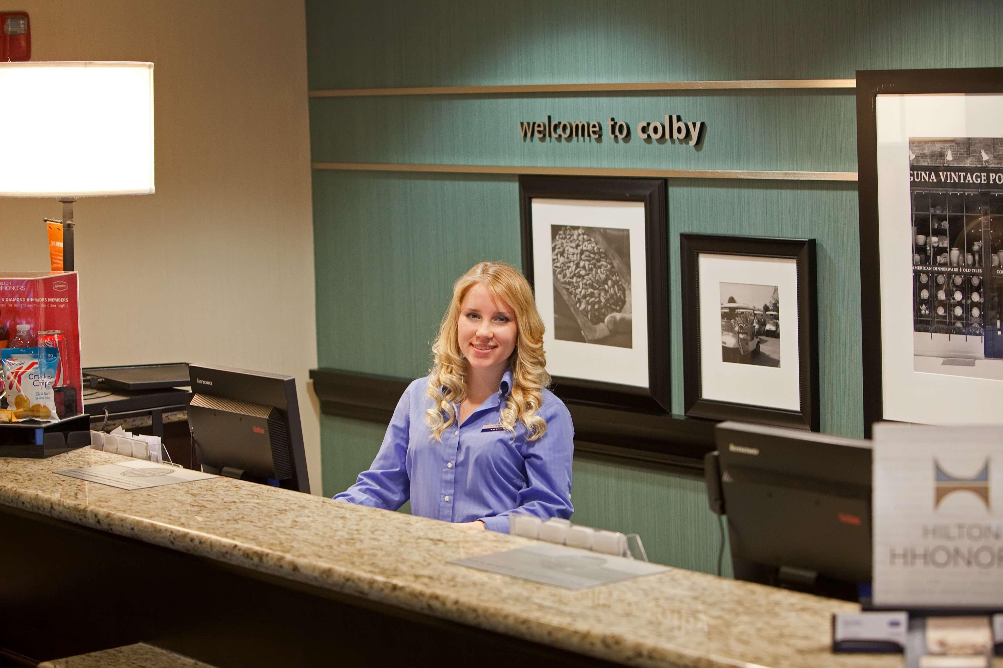 Hampton Inn Colby Dış mekan fotoğraf